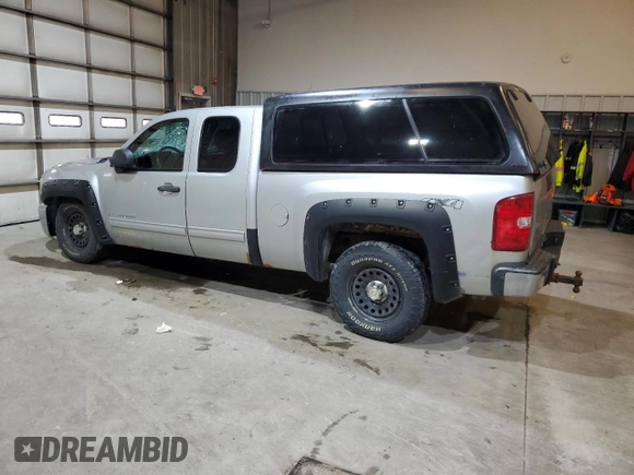 2010 Chevrolet Silverado 1500 LS with VIN 1GCSKREA7AZ210438, listed as a Copart auction lot 50062055 with 179,579 mi miles and Salvage Title. Bid and sale history available at DreamBid. Image 2.
