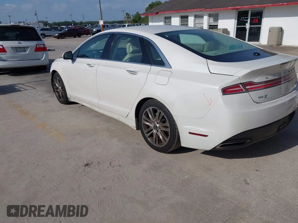 2014 Lincoln MKZ with VIN 3LN6L2G9XER812698, listed as a IAAI auction lot 42112325 with 144,227 mi miles and . Bid and sale history available at DreamBid. Image 3.