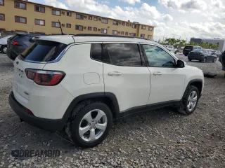 2019 Jeep Compass Latitude z VIN 3C4NJDBB8KT735291, wystawiony jako Copart lot #61901165 z przebiegiem 94 870 mil mil oraz Szkoda całkowita • Salvage title. Historia ofert i sprzedaży dostępna na DreamBid. Obrazek 3.