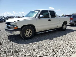 2001 Chevrolet Silverado 1500 LS with VIN 2GCEC19T711219270, listed as a Copart auction lot 52094415 with 350,450 mi miles and Salvage Title. Bid and sale history available at carsss.com. Image 1.