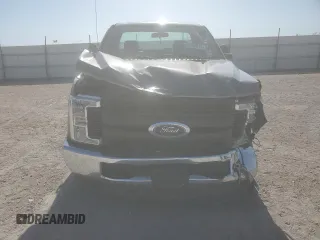 2019 Ford Super Duty F-250 SRW XL with VIN 1FTBF2B63KED10878, listed as a Copart auction lot 52394075 with 61,033 mi miles and Salvage Title. Bid and sale history available at carsss.com. Image 5.