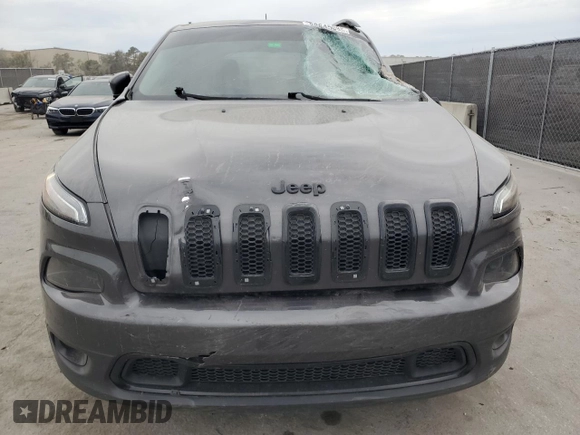 2018 Jeep Cherokee Limited z VIN 1C4PJLDB2JD621355, wystawiony jako Copart lot #88645085 z przebiegiem 135 787 mil mil oraz Szkoda całkowita • Salvage title. Historia ofert i sprzedaży dostępna na DreamBid. Obrazek 5.