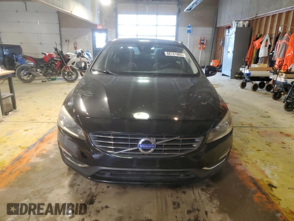 2015 Volvo S60 T5 Premier z VIN YV1612TK3F2356840, wystawiony jako Copart lot #88741865 z przebiegiem 174 030 mil mil oraz Czysty tytuł • Clean title. Historia ofert i sprzedaży dostępna na DreamBid. Obrazek 5.