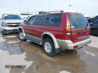 2001 Mitsubishi Montero Sport XLS with VIN JA4LS31H21P050687, listed as a IAAI auction lot 41532653 with 183,037 mi miles. Bid and sale history available at carsss.com. Image 3.