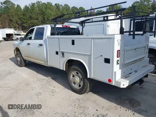 2024 Ram 2500 Tradesman with VIN 3C6UR5HJXRG151946, listed as a IAAI auction lot 40958376 with 29,948 mi miles. Bid and sale history available at carsss.com. Image 3.