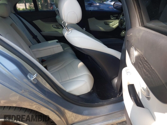 2016 Mercedes-Benz C 300 with VIN WDDWF4JBXGR155652, listed as a IAAI auction lot 42685591 with 88,712 mi miles and . Bid and sale history available at DreamBid. Image 8.