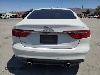 2017 Jaguar XF 35t Premium с VIN SAJBD4BV1HCY40426, выставлен на аукционе Copart как лот 54504255 с пробегом 73 521 миль миль и Списание • Salvage title. История ставок и продаж доступна на DreamBid. Изображение 6.