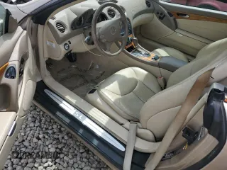 2005 Mercedes-Benz SL 500 with VIN WDBSK75F25F102914, listed as a Copart auction lot 54002705 with 117,692 mi miles and Clean Title. Bid and sale history available at DreamBid. Image 8.
