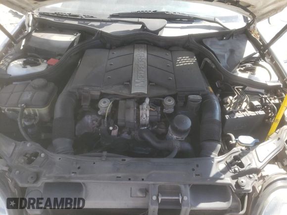 2001 Mercedes-Benz C 230/260/280/320 z VIN WDBRF61J61F037776, wystawiony jako Copart lot #43288745 z przebiegiem 224 041 mil mil oraz Szkoda całkowita • Salvage title. Historia ofert i sprzedaży dostępna na DreamBid. Obrazek 11.