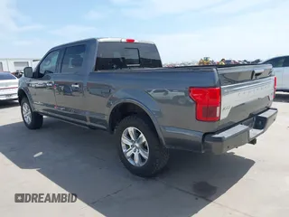 2020 Ford F-150 XL z VIN 1FTFW1E42LFB47223, wystawiony jako IAAI lot #41832415 z przebiegiem 117 642 mil mil oraz . Historia ofert i sprzedaży dostępna na DreamBid. Obrazek 3.