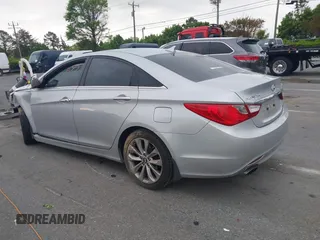 2011 Hyundai Sonata Limited with VIN 5NPEC4AB8BH242013, listed as a IAAI auction lot 41993424 with 120,913 mi miles and . Bid and sale history available at DreamBid. Image 3.