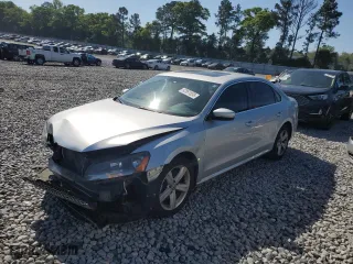 2013 Volkswagen Passat SE w/Sunroof with VIN 1VWBH7A34DC133607, listed as a Copart auction lot 52861835 with 122,981 mi miles and Clean Title. Bid and sale history available at carsss.com. Image 1.