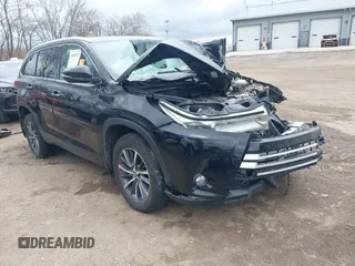 2017 Toyota Highlander XLE with VIN 5TDJZRFH3HS442906, listed as a IAAI auction lot 41840222 with 141,825 mi miles and . Bid and sale history available at DreamBid. Image 1.