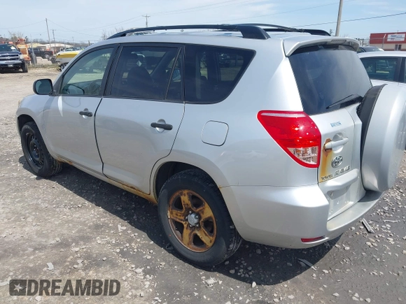 2007 Toyota RAV4 with VIN JTMBD33V576046176, listed as a IAAI auction lot 42147958 with 277,555 mi miles. Bid and sale history available at carsss.com. Image 3.