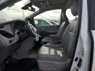 2018 Toyota Sienna XLE with VIN 5TDDZ3DC7JS198250, listed as a Copart auction lot 45917405 with 119,381 mi miles and Salvage Title. Bid and sale history available at carsss.com. Image 7.