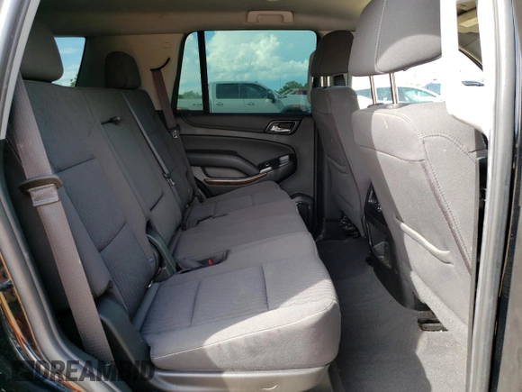 2019 Chevrolet Tahoe LS z VIN 1GNSKAKC8KR399407, wystawiony jako Copart lot #55696355 z przebiegiem 83 903 mil mil oraz Szkoda całkowita • Salvage title. Historia ofert i sprzedaży dostępna na DreamBid. Obrazek 11.