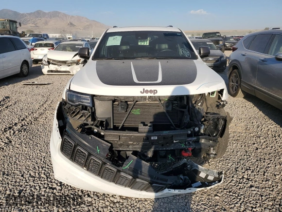 2018 Jeep Grand Cherokee with VIN 1C4RJFLM6JC387112, listed as a Copart auction lot 70716694 with 41,806 mi miles and Salvage title. Bid and sale history available at DreamBid. Image 5.