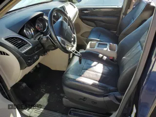 2014 Chrysler Town & Country Touring with VIN 2C4RC1BG2ER256457, listed as a Copart auction lot 70687244 with 179,893 mi miles and Salvage Title. Bid and sale history available at DreamBid. Image 7.