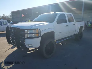 2010 Chevrolet Silverado 1500 with VIN 3GCXKSE27AG175213, listed as a IAAI auction lot 41622417 with 247,053 mi miles and . Bid and sale history available at DreamBid. Image 19.