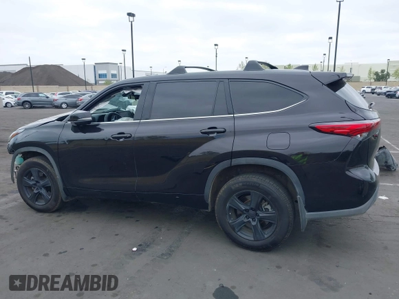 2021 Toyota Highlander L with VIN 5TDCZRAH1MS085834, listed as a IAAI auction lot 42104266 with 48,133 mi miles and . Bid and sale history available at DreamBid. Image 15.