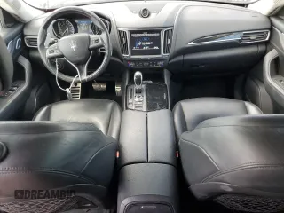 2017 Maserati Levante with VIN ZN661XUS4HX221890, listed as a Copart auction lot 73993983 with 55,023 mi miles. Bid and sale history available at carsss.com. Image 8.