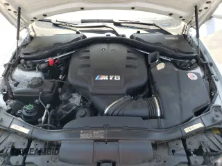 2008 BMW 3 Series M3 z VIN WBSWL93588P331272, wystawiony jako Copart lot #64415684 z przebiegiem 102 565 mil mil oraz Szkoda całkowita • Salvage title. Historia ofert i sprzedaży dostępna na DreamBid. Obrazek 13.