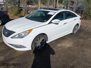2014 Hyundai Sonata SE with VIN 5NPEC4AC8EH862115, listed as a IAAI auction lot 41869068 with 137,907 mi miles. Bid and sale history available at carsss.com. Image 17.