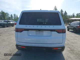 2024 Jeep Wagoneer Series III z VIN 1C4SJVDP7RS168391, wystawiony jako IAAI lot #42463575 z przebiegiem 25 216 mil mil oraz . Historia ofert i sprzedaży dostępna na DreamBid. Obrazek 17.