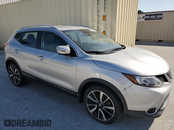 2017 Nissan Rogue S z VIN JN1BJ1CP9HW018335, wystawiony jako Copart lot #53440945 z przebiegiem 152 942 mil mil oraz Czysty tytuł • Clean title. Historia ofert i sprzedaży dostępna na DreamBid. Obrazek 4.