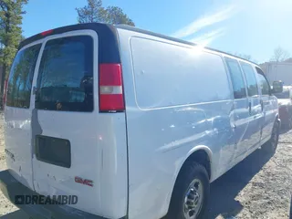 2011 GMC Savana Cargo Van with VIN 1GTW7GCA8B1149997, listed as a IAAI auction lot 41342313 with 225,756 mi miles. Bid and sale history available at carsss.com. Image 13.