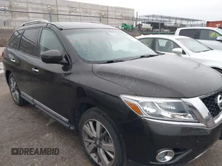 2015 Nissan Pathfinder Platinum z VIN 5N1AR2MM7FC622794, wystawiony jako IAAI lot #42421732 z przebiegiem 91 197 mil mil oraz . Historia ofert i sprzedaży dostępna na DreamBid. Obrazek 6.