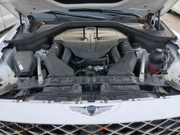 2021 Genesis GV80 with VIN KMUHCESC1MU075011, listed as a Copart auction lot 82869404 with 13,816 mi miles and Salvage title. Bid and sale history available at DreamBid. Image 13.