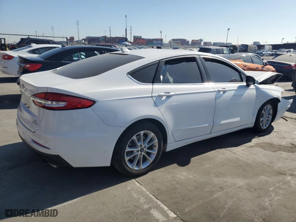 2019 Ford Fusion SE with VIN 3FA6P0HD5KR114615, listed as a Copart auction lot 81367534 with 0 mi miles and Salvage Title. Bid and sale history available at carsss.com. Image 3.