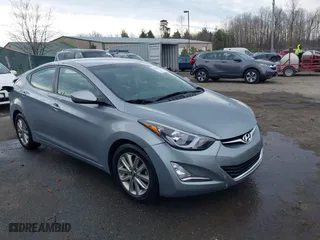 2016 Hyundai Elantra SE with VIN 5NPDH4AE1GH772113, listed as a IAAI auction lot 41650989 with 100,634 mi miles. Bid and sale history available at carsss.com. Image 1.