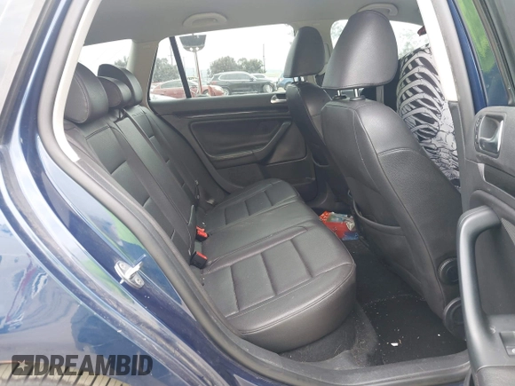 2011 Volkswagen Jetta TDI with VIN 3VWML7AJ7BM607714, listed as a IAAI auction lot 42047094 with 202,459 mi miles and . Bid and sale history available at DreamBid. Image 8.