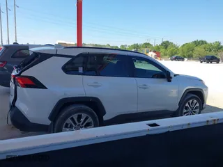 2024 Toyota RAV4 XLE Premium with VIN 2T3C1RFV8RW325568, listed as a IAAI auction lot 41894123 with 7,567 mi miles. Bid and sale history available at carsss.com. Image 13.