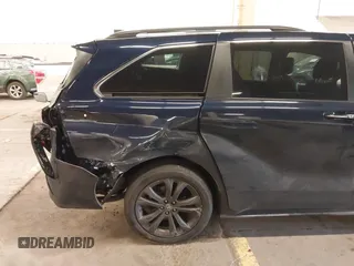 2021 Toyota Sienna XSE with VIN 5TDDRKEC2MS020565, listed as a IAAI auction lot 41539022 with 37,201 mi miles and . Bid and sale history available at DreamBid. Image 6.
