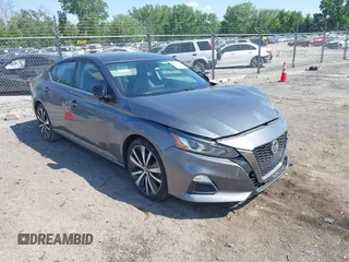 2020 Nissan Altima SR with VIN 1N4BL4CV6LC234697, listed as a IAAI auction lot 41010755 with 85,109 mi miles and . Bid and sale history available at carsss.com. Image 1.