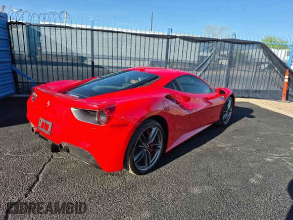 2016 Ferrari 488 z VIN ZFF79ALA5G0214993, wystawiony jako Copart lot #58869925 z przebiegiem 25 520 mil mil oraz Tytuł czysty. Historia ofert i sprzedaży dostępna na DreamBid. Obrazek 4.