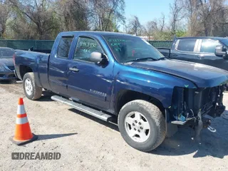 2011 Chevrolet Silverado 1500 LT with VIN 1GCRCSE04BZ376640, listed as a IAAI auction lot 41989430 with 199,355 mi miles and . Bid and sale history available at DreamBid. Image 1.