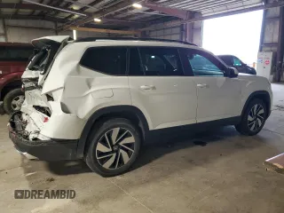 2024 Volkswagen Atlas SE with VIN 1V2KR2CA6RC563921, listed as a Copart auction lot 61643005 with 38,257 mi miles and Non repairable. Bid and sale history available at DreamBid. Image 3.