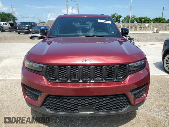 2024 Jeep Grand Cherokee Altitude with VIN 1C4RJGAG3R8546623, listed as a Copart auction lot 58537215 with 28,057 mi miles and Clean title. Bid and sale history available at DreamBid. Image 5.