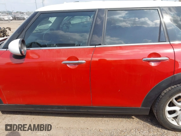 2016 MINI Cooper Hardtop 4 Door S with VIN WMWXU3C56G2D30140, listed as a IAAI auction lot 41883406 with 120,705 mi miles. Bid and sale history available at carsss.com. Image 14.