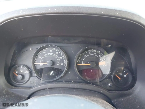 2014 Jeep Patriot Latitude with VIN 1C4NJRFB7ED892604, listed as a IAAI auction lot 41800290 with 111,440 mi miles. Bid and sale history available at carsss.com. Image 7.