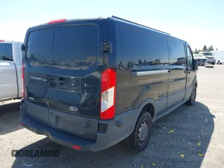 2017 Ford Transit Cargo с VIN 1FTBW2YG1HKB26484, выставлен на аукционе IAAI как лот 42221475 с пробегом 297 961 миль миль и . История ставок и продаж доступна на DreamBid. Изображение 4.