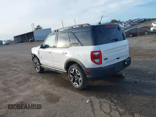 2022 Ford Bronco Sport Outer Banks with VIN 3FMCR9C66NRD62652, listed as a IAAI auction lot 41454927 with 28,877 mi miles and . Bid and sale history available at DreamBid. Image 3.