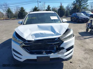 2016 Hyundai Tucson SE with VIN KM8J23A48GU127546, listed as a IAAI auction lot 41813750 with 108,107 mi miles. Bid and sale history available at carsss.com. Image 12.