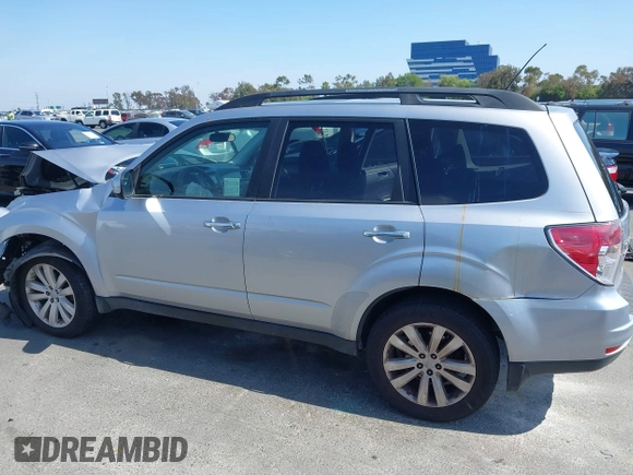 2013 Subaru Forester X Premium with VIN JF2SHADC4DH403421, listed as a IAAI auction lot 42475417 with 91,973 mi miles and . Bid and sale history available at DreamBid. Image 15.