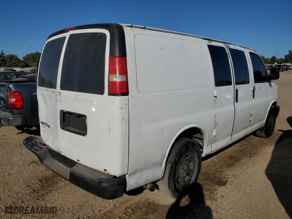 2006 GMC Savana Cargo Van with VIN 1GTFG15X961171835, listed as a Copart auction lot 69777534 with 227,545 mi miles and Salvage Title. Bid and sale history available at carsss.com. Image 3.
