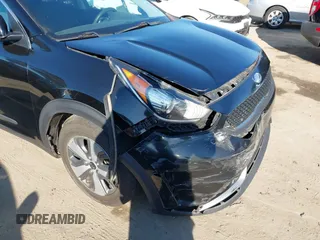 2019 Kia Niro LX with VIN KNDCB3LC4K5241497, listed as a IAAI auction lot 41670537 with 55,066 mi miles. Bid and sale history available at carsss.com. Image 17.